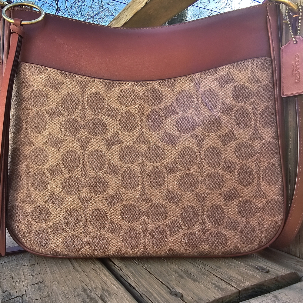 COACH -  Chaise Crossbody In Signature Canvas - Picture 6 of 12
